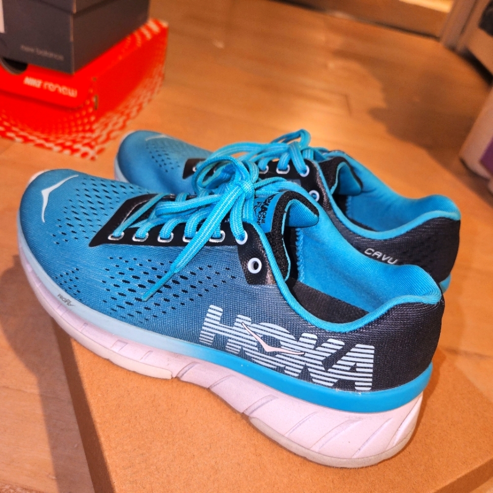HOKA RUNNING SHOES